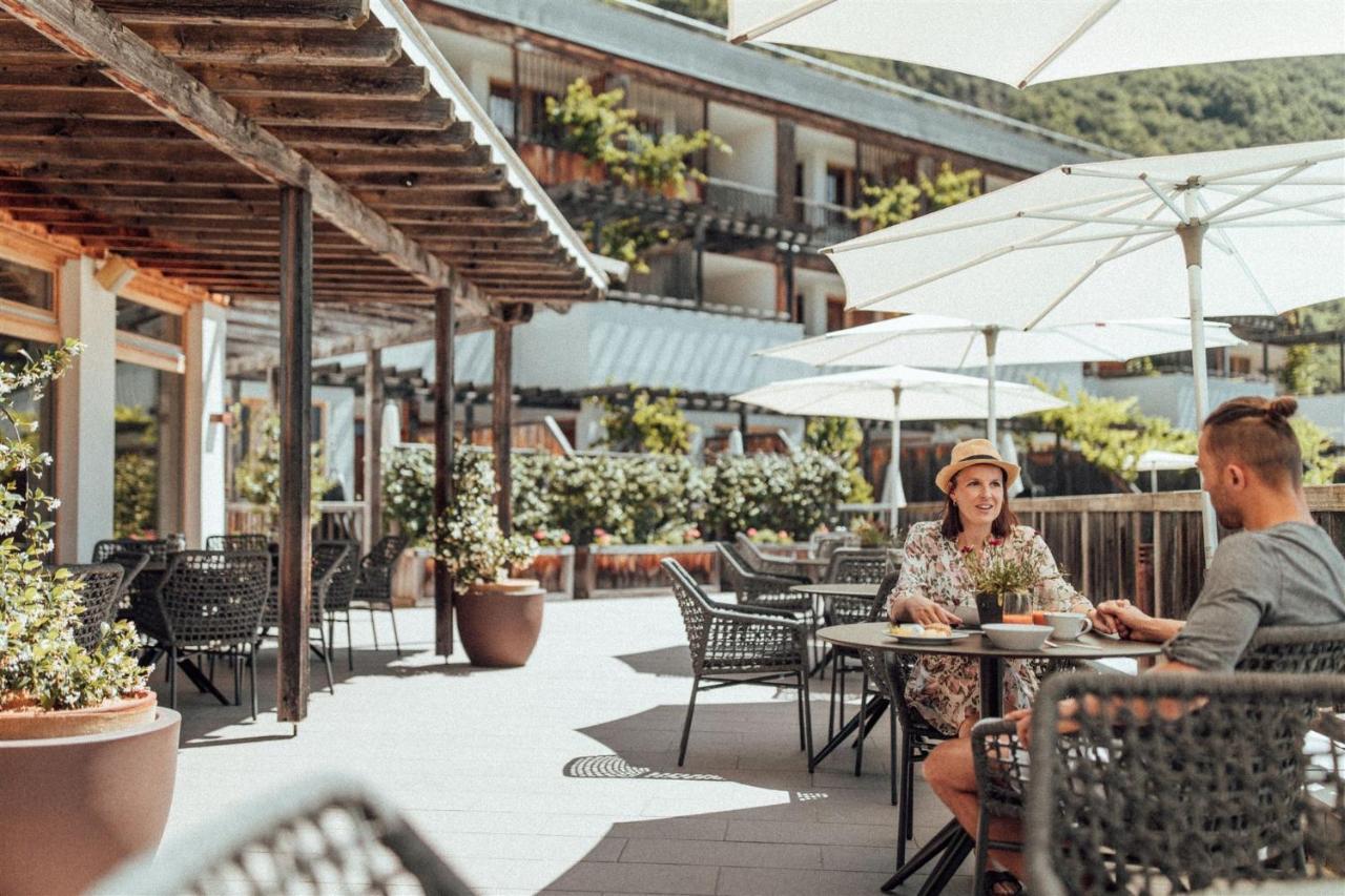 Biohotel Theiner'S Garten Lana Eksteriør bilde