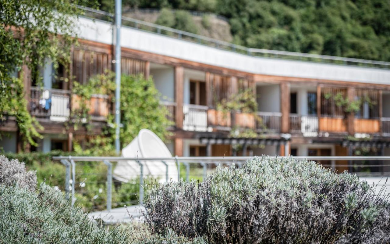 Biohotel Theiner'S Garten Lana Eksteriør bilde