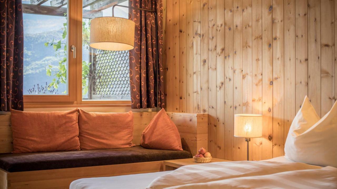 Biohotel Theiner'S Garten Lana Eksteriør bilde