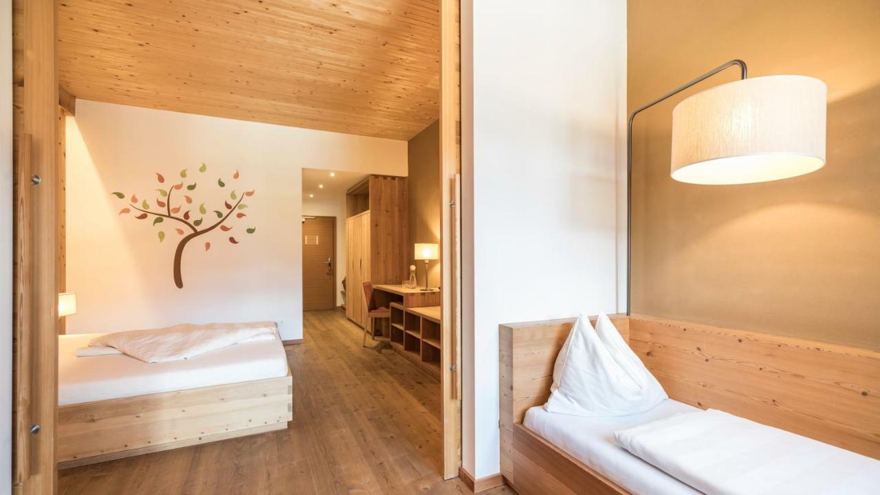 Biohotel Theiner'S Garten Lana Eksteriør bilde