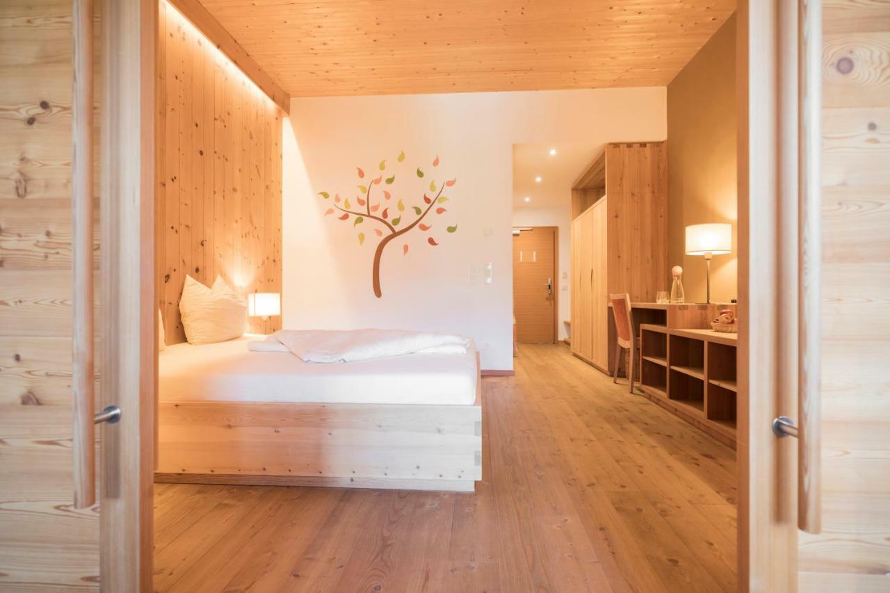 Biohotel Theiner'S Garten Lana Eksteriør bilde