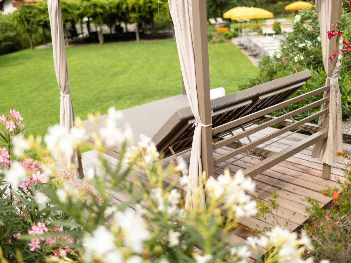 Biohotel Theiner'S Garten Lana Eksteriør bilde