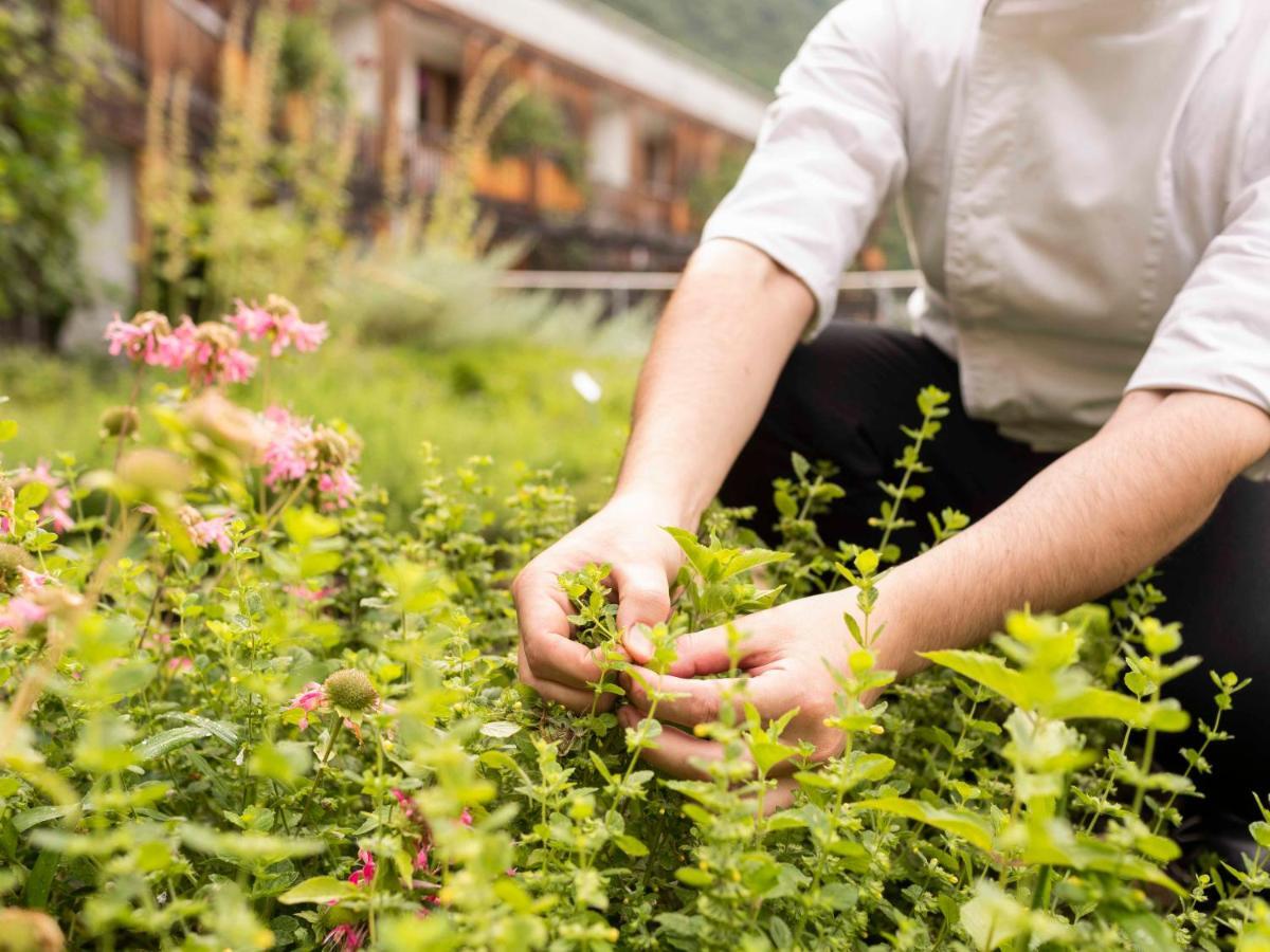 Biohotel Theiner'S Garten Lana Eksteriør bilde