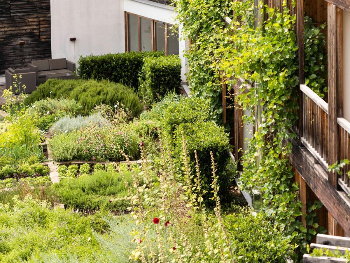 Biohotel Theiner'S Garten Lana Eksteriør bilde