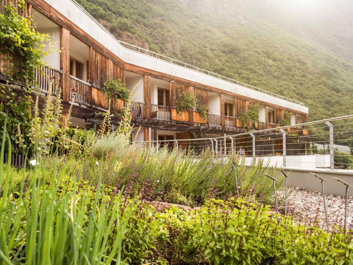 Biohotel Theiner'S Garten Lana Eksteriør bilde